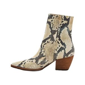 MATISSE Caty Boot, Natural Snake Leather